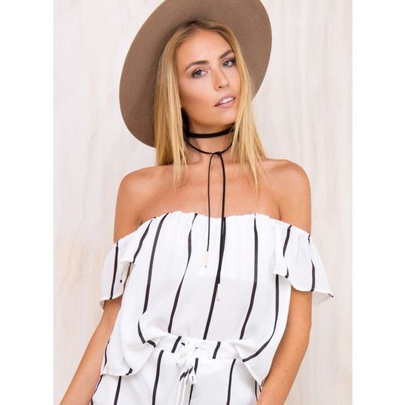 LF Tops - Storm Chaser Off the Shoulder Top Stripe M
